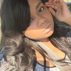 Meet your Posher, Briana